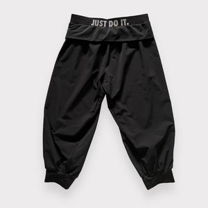 Nike Legend 2.0 Baggy Capri Jogger XS Black Cropped Womens Just Do It Dri Fit